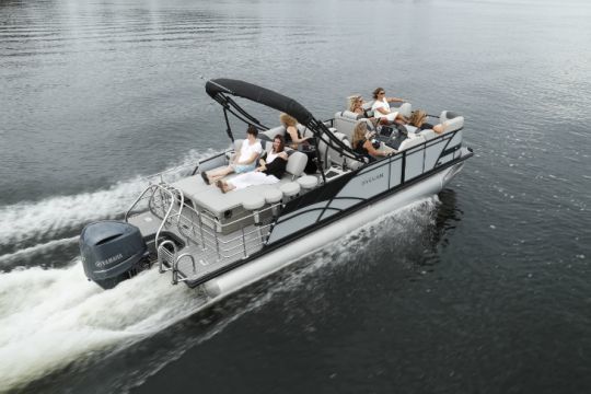 Pontoon boat can board lots of people