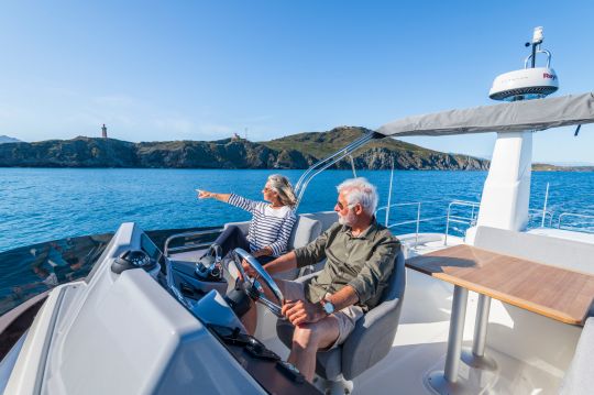 Le poste de pilotage du flybridge