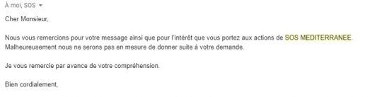 Absence de réponse claire de la part des institutions