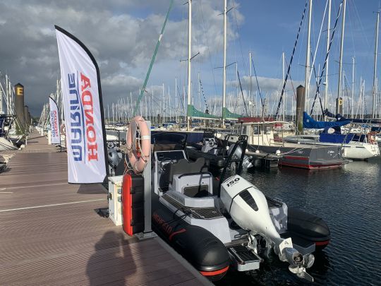 Le Sport 700 au ponton