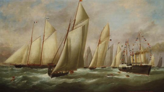 Le tableau représentant Velox (à gauche avec le fanion du Yacht-Club de France) au départ d'une régate © Gazette Drouot