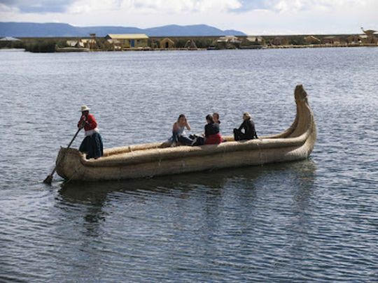 Godille sur le lac Titicaca Â© No FÃ©dÃ©ration de godilles
