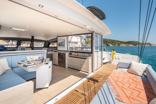 Le cockpit du Catana Ocean Class