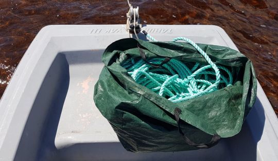 Utiliser un sac pour stocker l'amarre est pratique.