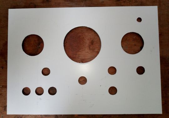 Découpe de la plaque d'Alupanel