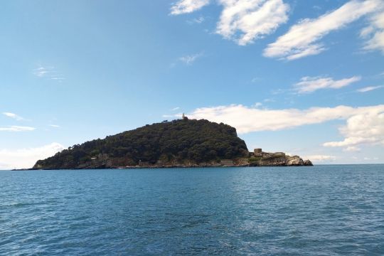 Ile de Tino