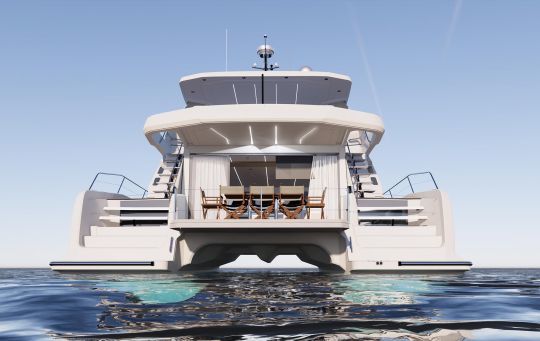 Le cockpit et la plateforme de bain de l'Omaya 50