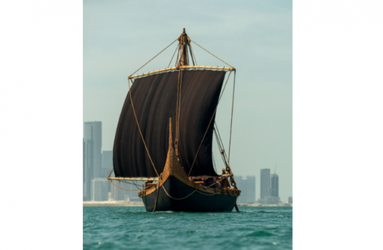 Magan : a replica of a 4,000-year-old ship sail at sea