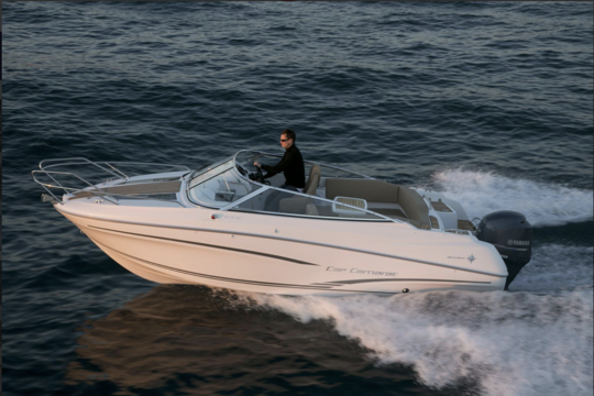Jeanneau Leader 6.5 DC mesure 6,4 m de long