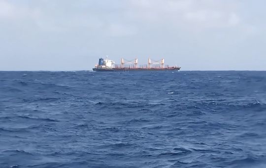 Cargo sortant du détroit de Gibraltar