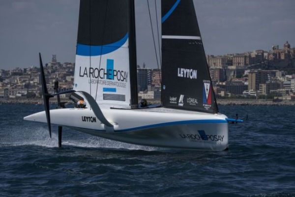 French AC40 on the rise