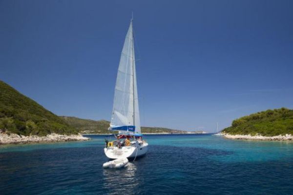 Narrow passage in the Greek Islands