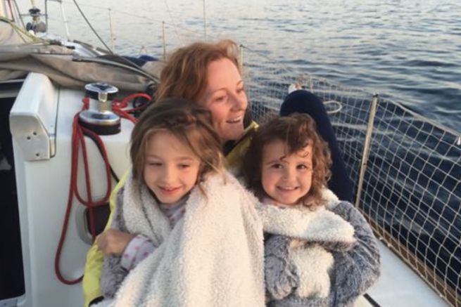 Mlanie, Lou and Lisa de Sailing Kalispera