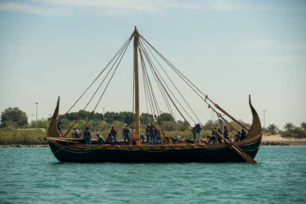 Magan : a replica of a 4,000-year-old ship sail at sea