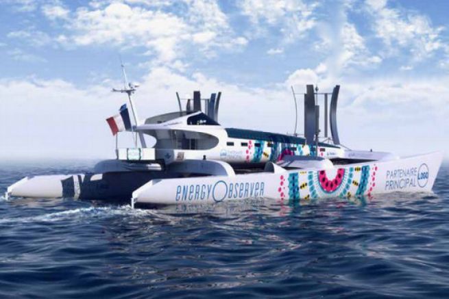An experimental catamaran to save the planet
