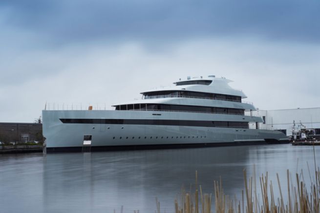 Savannah the first super hybrid yacht in the world from Feadshipyard