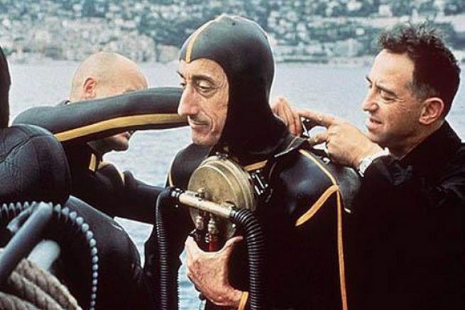 Commander Cousteau, from oceanographic study to ocean defence