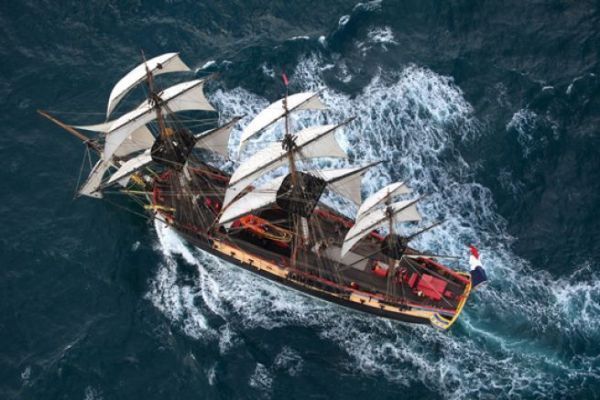 The role of a frigate and the historical missions of the Hermione