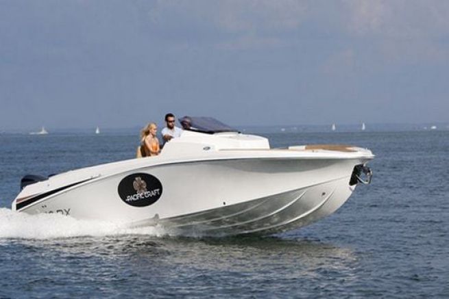 Pacific Craft presents the 30 RX, a sporty and comfortable open