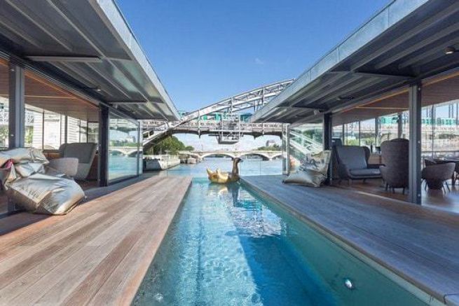 Paris Off Seine, the floating hotel in Paris