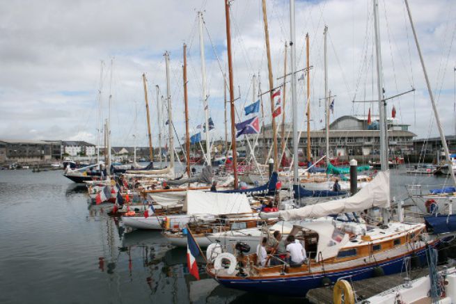 Flotilla of the Plymouth La Rochelle race in the port of Cornwall