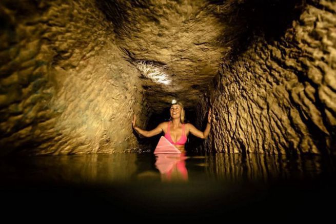 Alison Teal surfs the catacombs