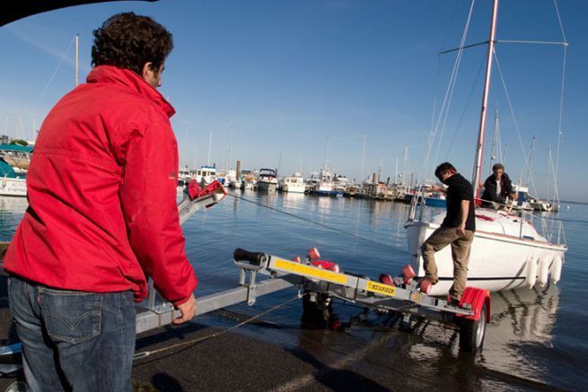Transporting your sailboat and launching it: advice from a pro