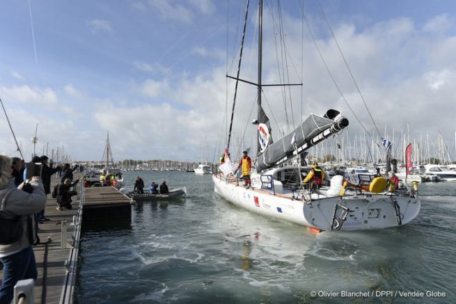 Didac Costa is back at the start of the Vende Globe