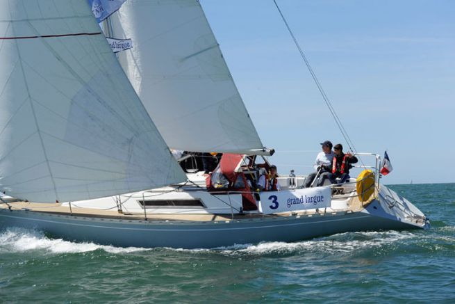 Association Grand Largue to make young people sail