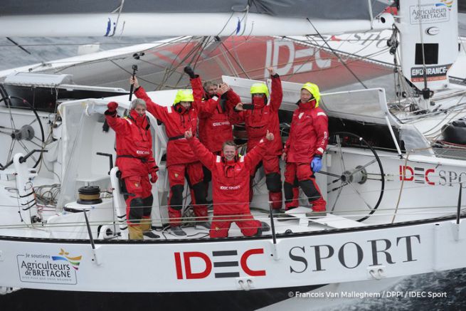 Idec Sport, new winner of the Jules Verne Trophy