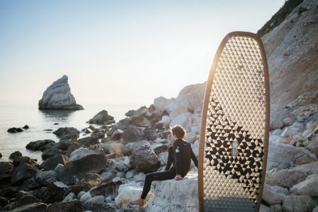 3CSup, an ecological paddle board made of cardboard