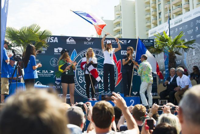 The women's podium at the 2017 World Surfing Championships