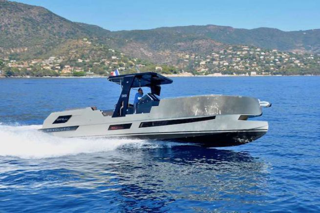 The Revolution 39, the first model from Canelli Yachts shipyard
