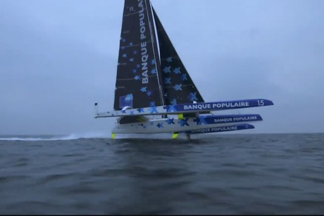 First flight of the Maxi Banque Populaire IX
