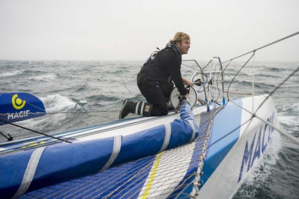 Around the world solo: Franois Gabart sets the record for the Pacific crossing