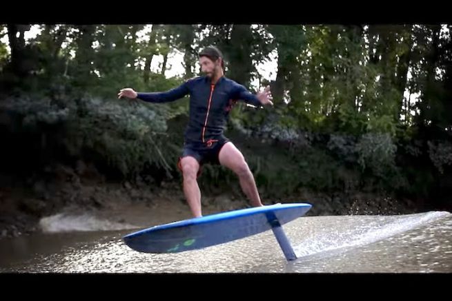 Ludovic Dulou in a surf foil session on a tidal bore