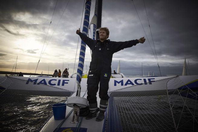 Franois Gabart signs the new solo round-the-world record