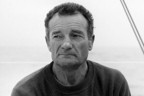 Eric Tabarly, figure of sailing, disappeared in the night of June 12 to 13, 1998