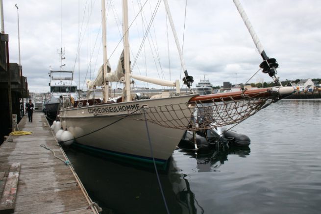 Visit of an atypical and luxurious schooner on the Route du Rhum