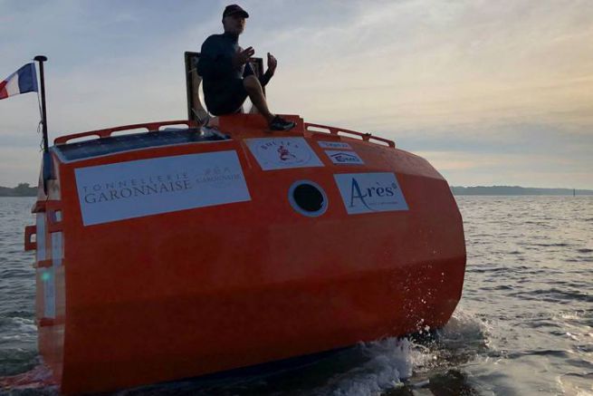 Jean-Jacques Savin will cross the Atlantic adrift in this giant barrel.