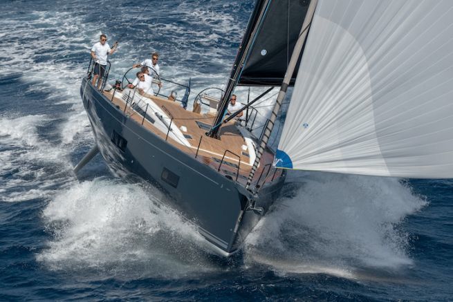 Pricing and alternatives for the First Yacht 53, an affordable top-of-the-range yacht