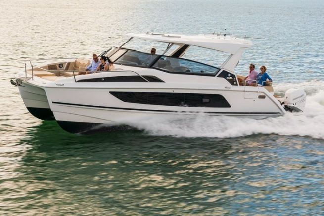 Pricing and alternatives of the Aquila 36, very playful and unstoppable equipment