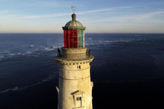 The Cordouan lighthouse and its red and green sectors