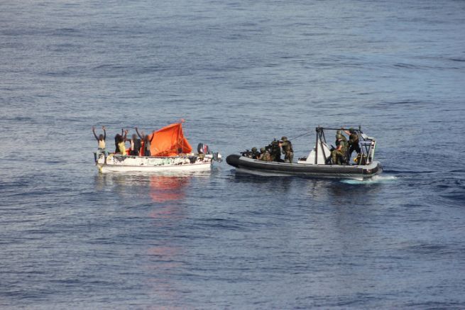 Maritime piracy, what precautions can be taken to avoid the worst?