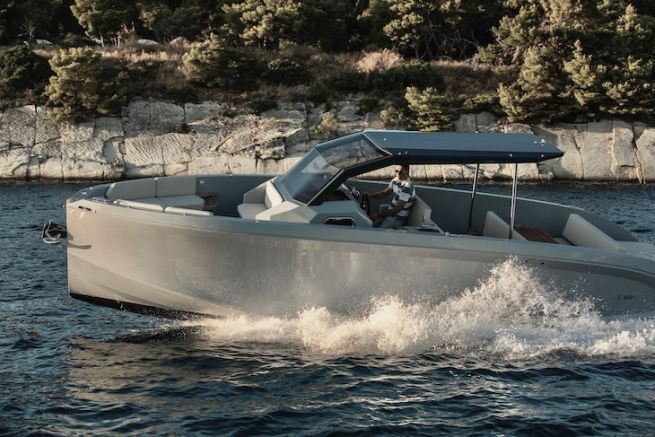 Escape 30 from Rand Boats