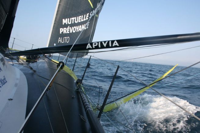 Sailing on the IMOCA Apivia