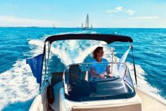Freedom Boat Club gives free access to the boat, all year round!