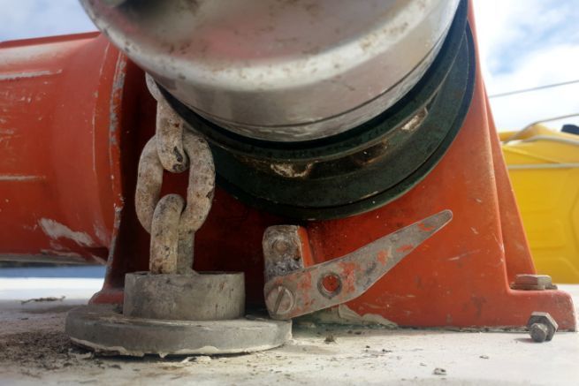 Recalcitrant windlass: a delicate repair to be done at anchor