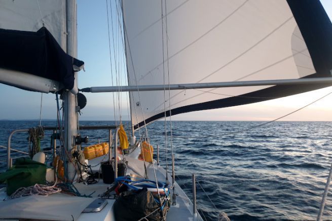 Petole off the coast of Ireland: Arthur praises slow sailing