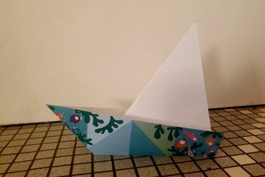 Paper boat: a simple and efficient catboat version